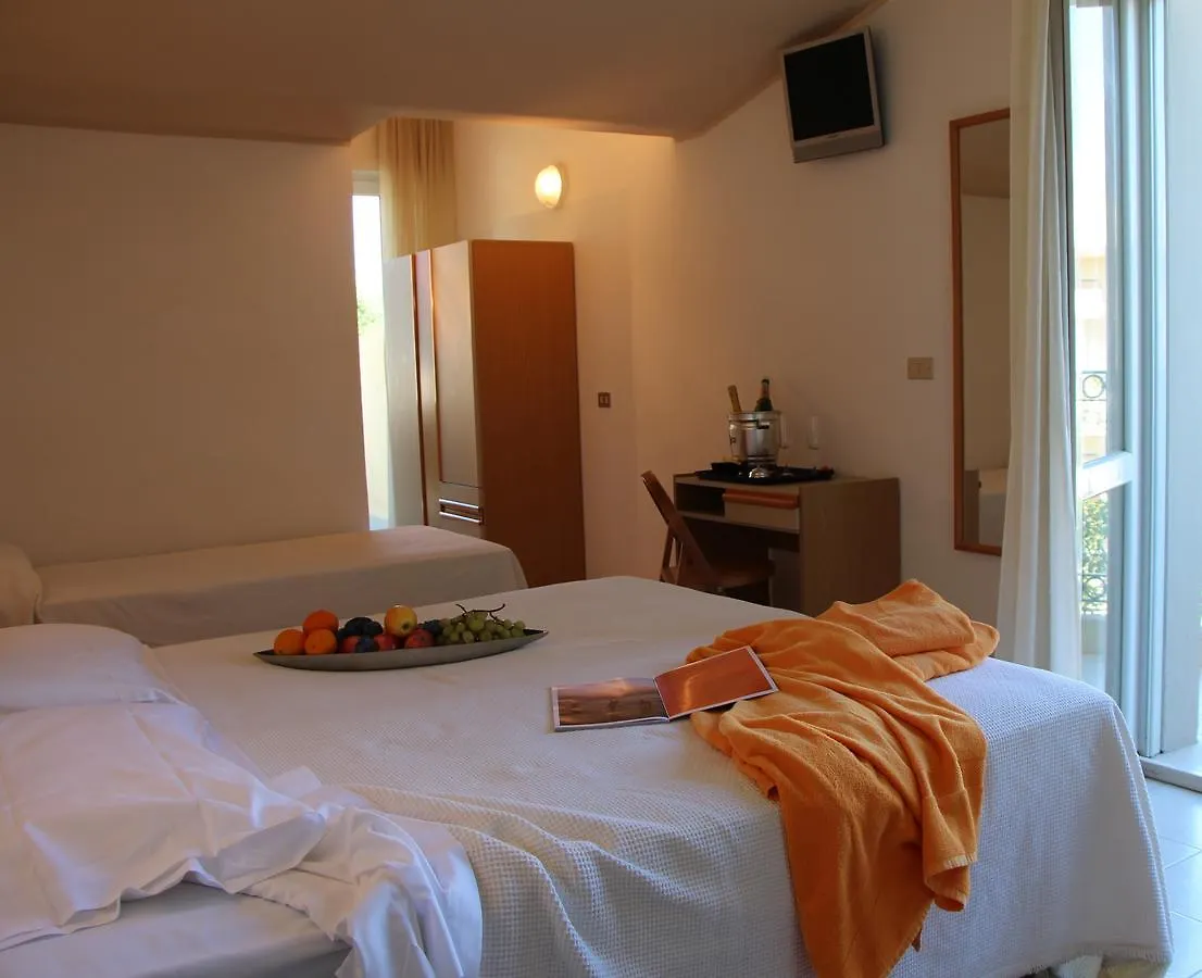 Hotel Antares Cattolica 3*,